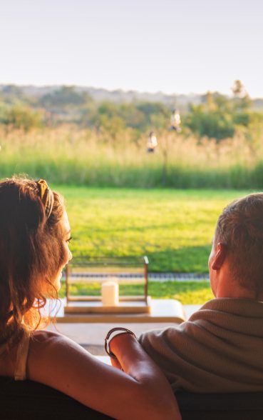 Earth Lodge weaves precious memories for discerning guests, forever resonating in their hearts. Earth Lodge weaves precious memories for discerning guests, forever resonating in their hearts.