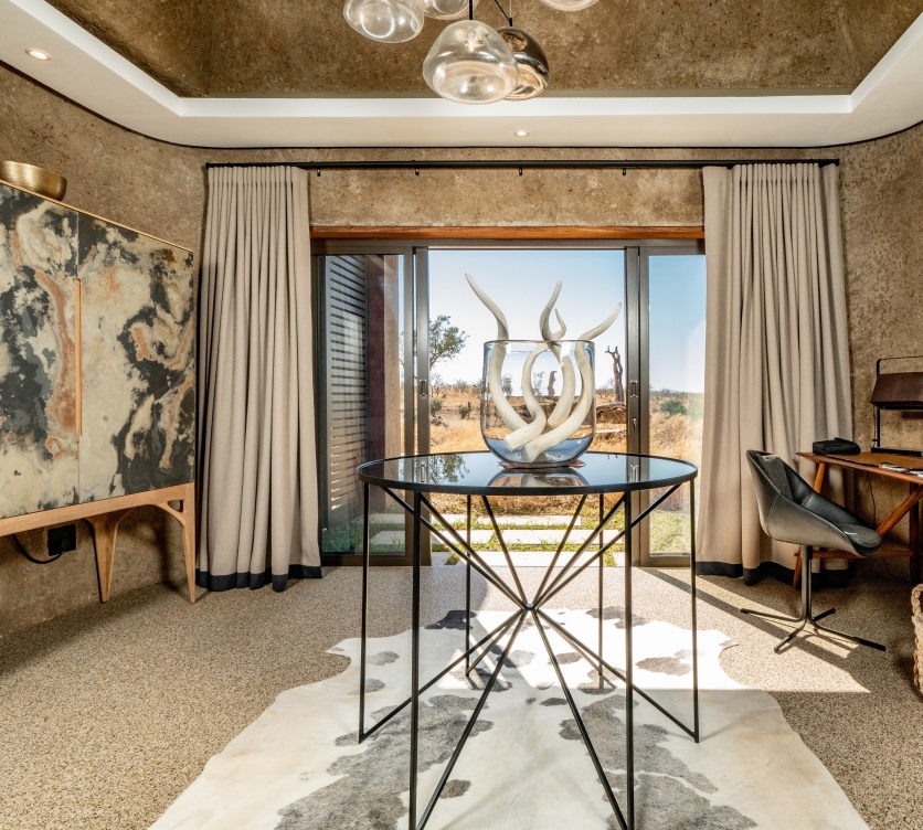 Enter Earth Lodge's designer luxury suites, an oasis of elegance for all your senses. Enter Earth Lodge's designer luxury suites, an oasis of elegance for all your senses.